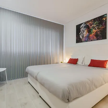 Aqua Villa, With Jacuzzi And Private Pool Casa de Férias Santa Barbara (Lisbon)