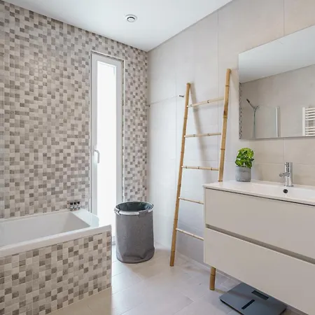 Aqua Villa, With Jacuzzi And Private Pool Santa Barbara (Lisbon)